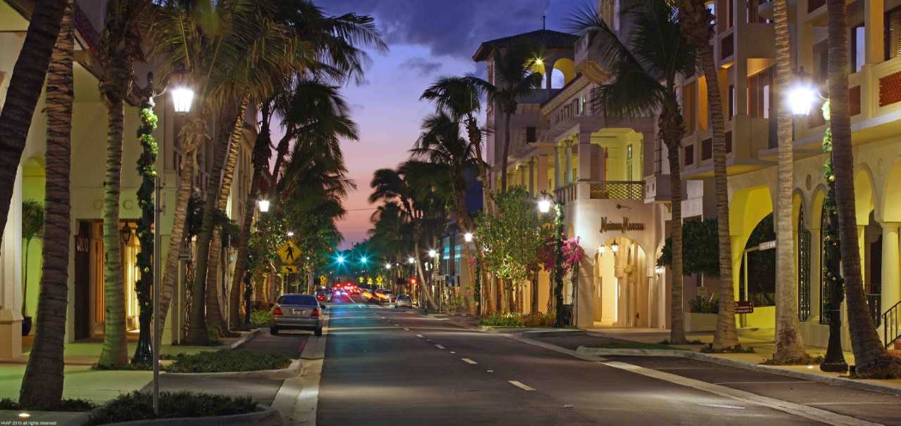 Take a Stroll Down Worth Avenue, Palm Beach's Luxury Shopping